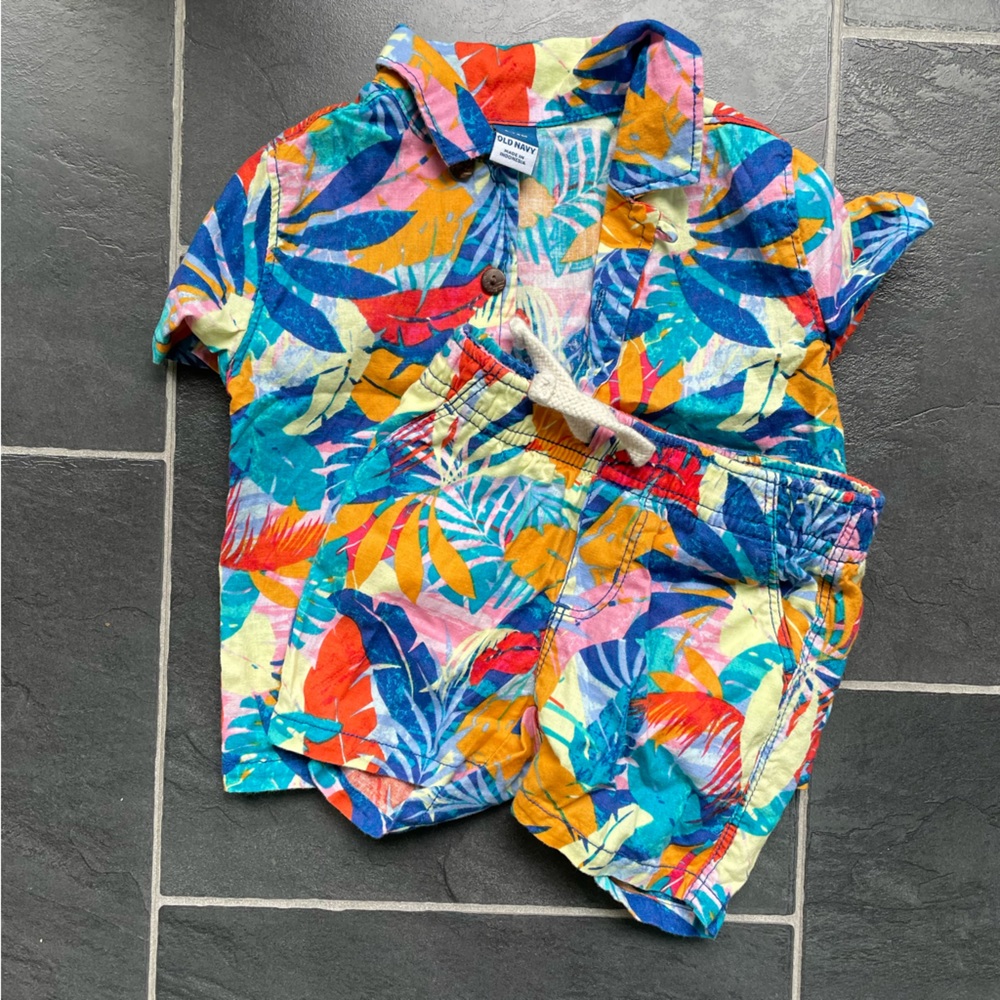 Bright tropical Old Navy 2 piece set 6-12 mo
